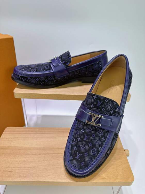 Picture of Louis Vuitton Shoes _SKULVsz38-45mnf063314380